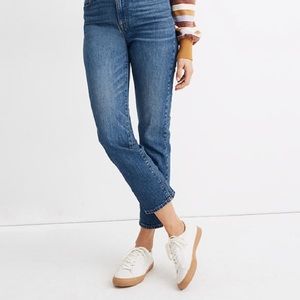 Madewell Straight jeans in Coldbrook Wash 32.